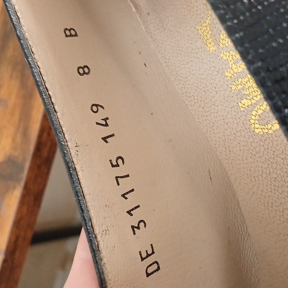 Salvatore Ferragamo Italian leather black kitten heels DE31175149 women's size8B - Picture 5 of 7